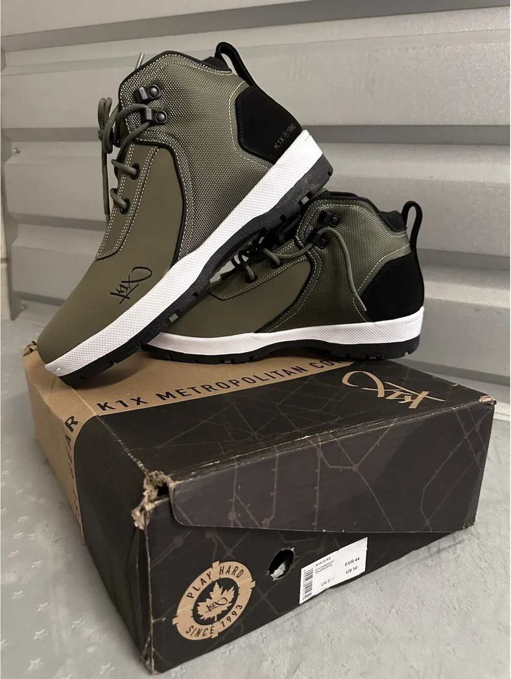 K1X Playhard Mens Philly Run Sneakers Boot Running Hiking (NEW WITH FLAWS) Sz 10